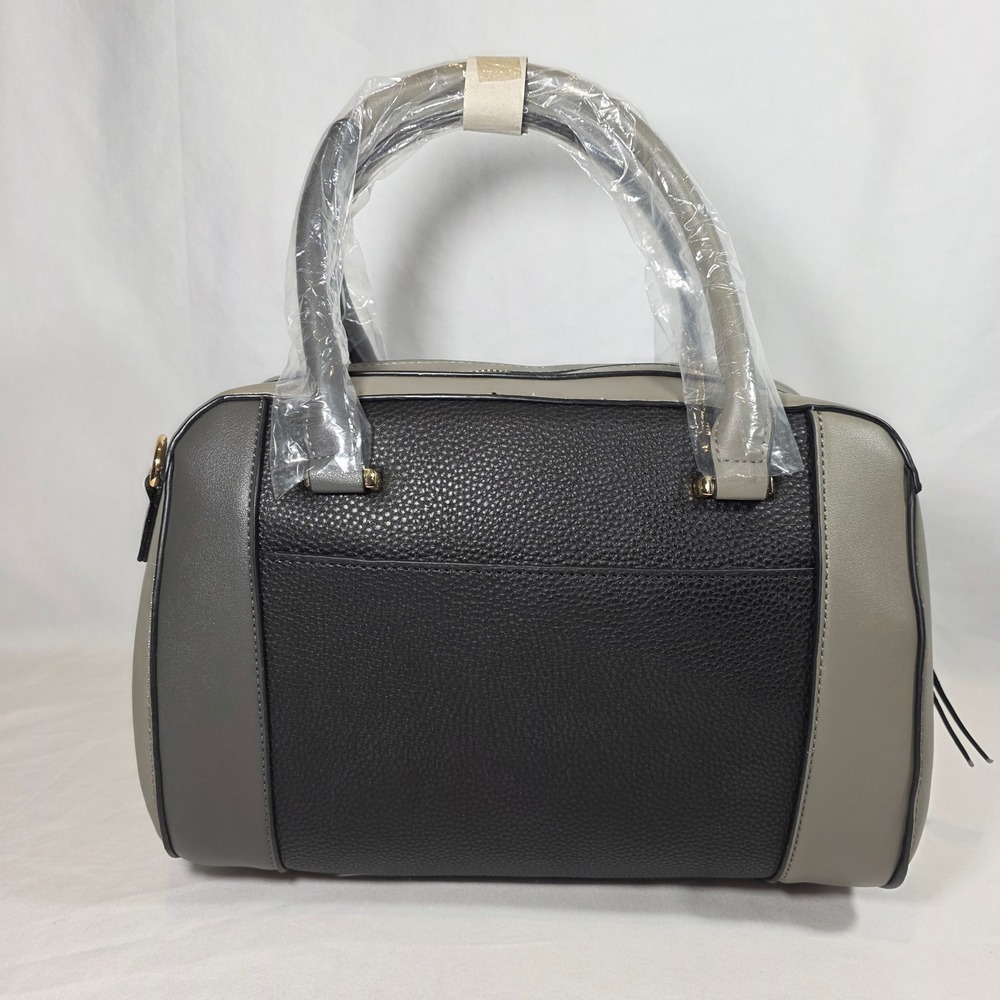 Adrienne Vittadini Regency Collection Pebbled Color Block Barrel Bag NWT - Picture 4 of 10